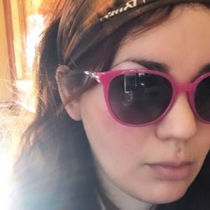 Meet your Posher, Rachel